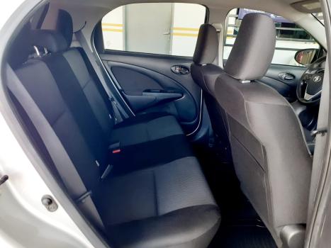 TOYOTA Etios Hatch 1.5 16V 4P FLEX X PLUS AUTOM�TICO, Foto 6