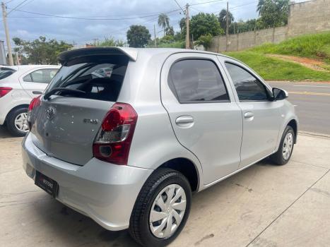 TOYOTA Etios Hatch 1.3 16V 4P FLEX X, Foto 5