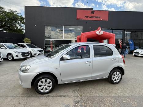 TOYOTA Etios Hatch 1.3 16V 4P FLEX X, Foto 2