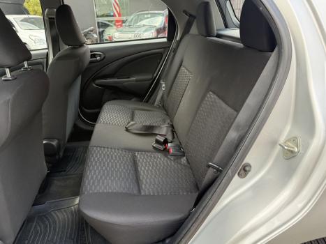 TOYOTA Etios Hatch 1.3 16V 4P FLEX X, Foto 9