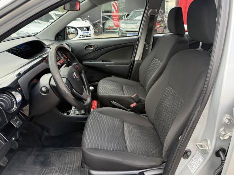 TOYOTA Etios Hatch 1.3 16V 4P FLEX X, Foto 10