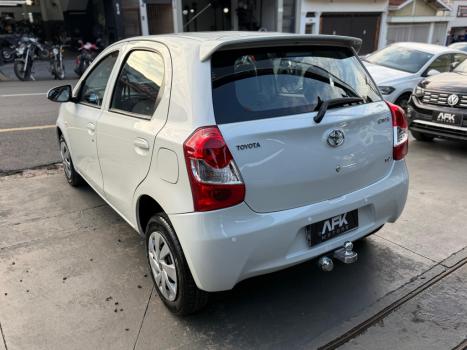 TOYOTA Etios Hatch 1.3 16V 4P FLEX X, Foto 7