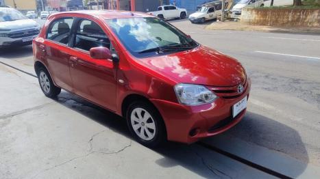 TOYOTA Etios Hatch 1.3 16V 4P FLEX XS, Foto 2