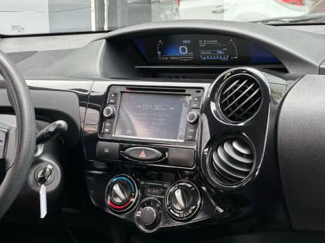 TOYOTA Etios Hatch 1.3 16V 4P FLEX X, Foto 10