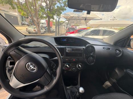 TOYOTA Etios Hatch 1.3 16V 4P FLEX X, Foto 10