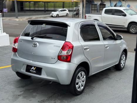 TOYOTA Etios Hatch 1.3 16V 4P FLEX X, Foto 7
