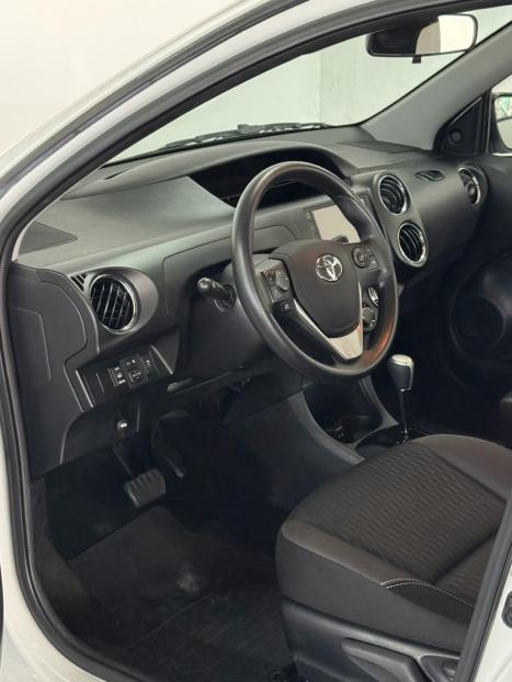 TOYOTA Etios Hatch 1.5 16V 4P FLEX X PLUS AUTOM�TICO, Foto 7