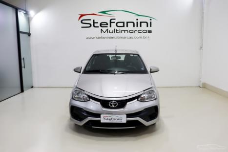 TOYOTA Etios Hatch 1.5 16V 4P FLEX XS AUTOM�TICO, Foto 2