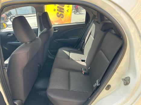 TOYOTA Etios Hatch 1.3 16V 4P FLEX X, Foto 9