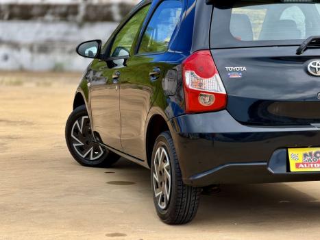 TOYOTA Etios Hatch 1.5 16V 4P FLEX XS AUTOM�TICO, Foto 6