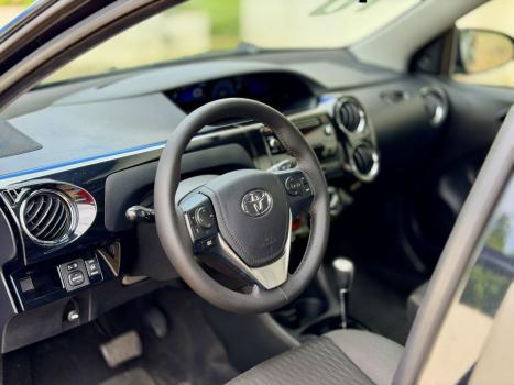 TOYOTA Etios Hatch 1.5 16V 4P FLEX XS AUTOM�TICO, Foto 10