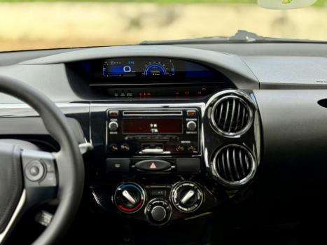 TOYOTA Etios Hatch 1.5 16V 4P FLEX XS AUTOM�TICO, Foto 11