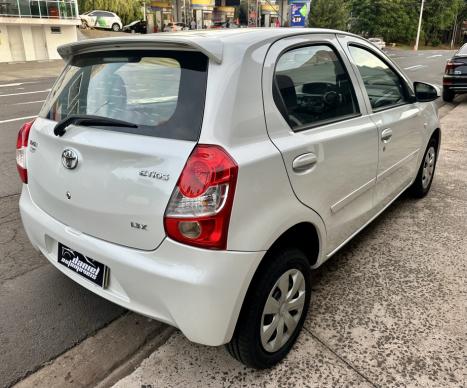 TOYOTA Etios Hatch 1.3 16V 4P FLEX X, Foto 7