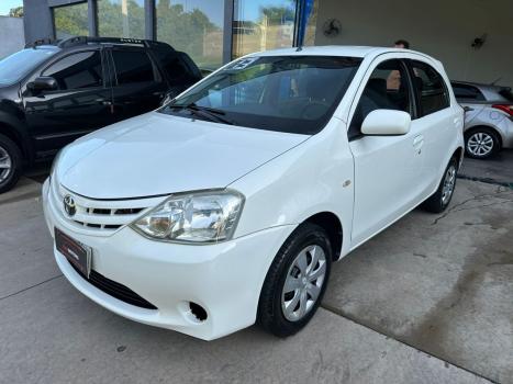 TOYOTA Etios Hatch 1.3 16V 4P FLEX X, Foto 2