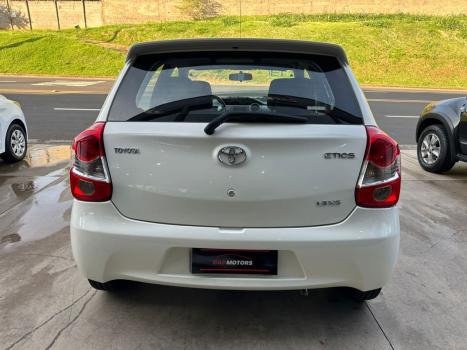 TOYOTA Etios Hatch 1.3 16V 4P FLEX X, Foto 6