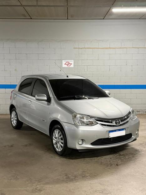 TOYOTA Etios Hatch 1.5 16V 4P FLEX XLS, Foto 1