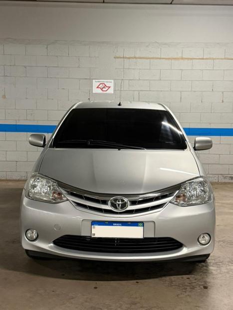 TOYOTA Etios Hatch 1.5 16V 4P FLEX XLS, Foto 4