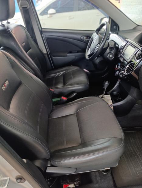 TOYOTA Etios Hatch 1.5 16V 4P FLEX PLATINUM AUTOM�TICO, Foto 9