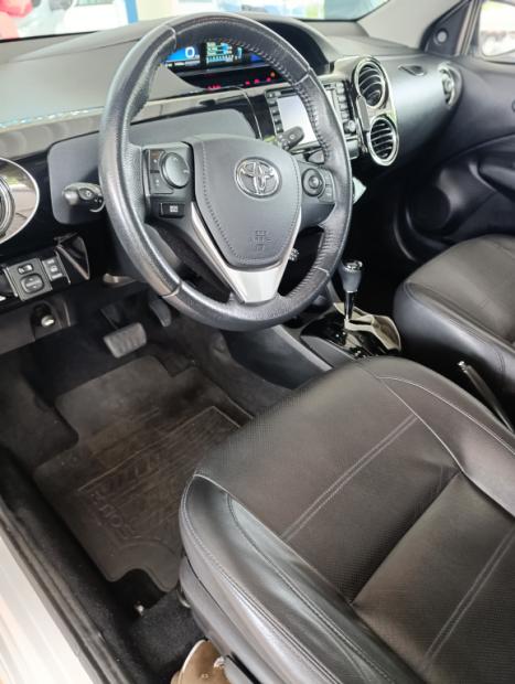 TOYOTA Etios Hatch 1.5 16V 4P FLEX PLATINUM AUTOM�TICO, Foto 13