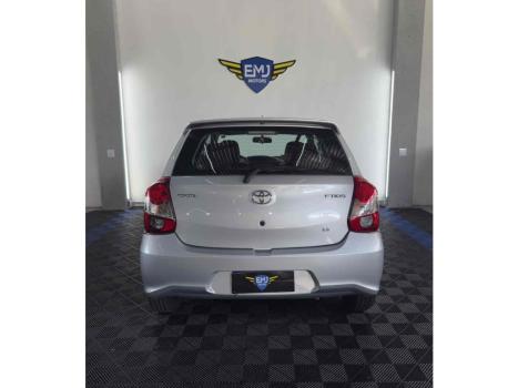 TOYOTA Etios Hatch 1.3 16V 4P FLEX X AUTOM�TICO, Foto 5