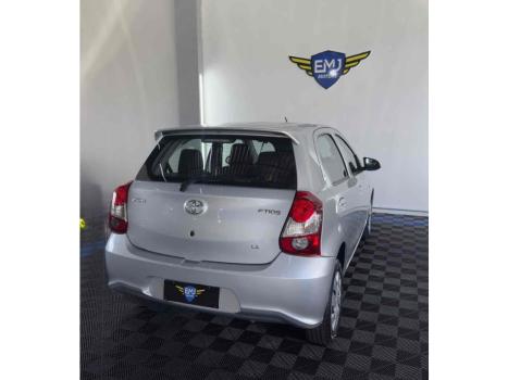 TOYOTA Etios Hatch 1.3 16V 4P FLEX X AUTOM�TICO, Foto 6