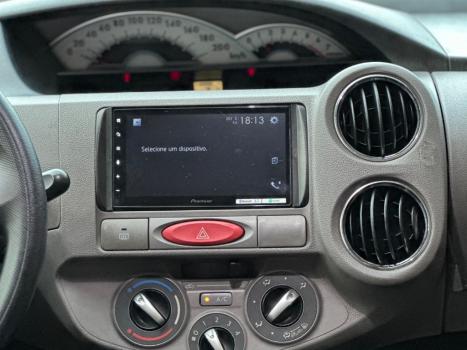 TOYOTA Etios Hatch 1.5 16V 4P FLEX XLS, Foto 6