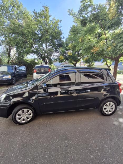 TOYOTA Etios Hatch 1.5 16V 4P FLEX XS, Foto 1