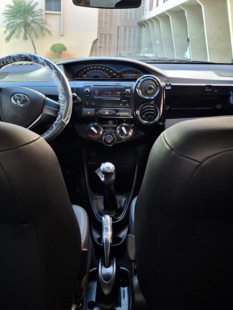 TOYOTA Etios Hatch 1.5 16V 4P FLEX XS, Foto 3