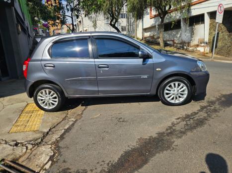 TOYOTA Etios Hatch 1.5 16V 4P FLEX XLS, Foto 3