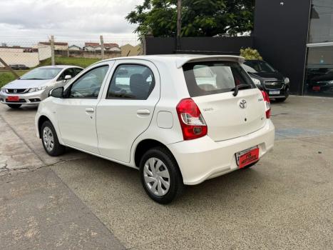 TOYOTA Etios Hatch 1.3 16V 4P FLEX X, Foto 6