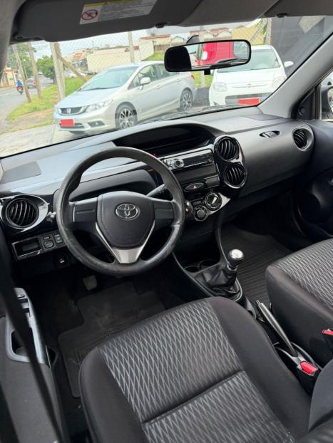 TOYOTA Etios Hatch 1.3 16V 4P FLEX X, Foto 10