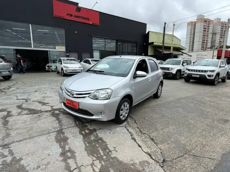 TOYOTA Etios Hatch 1.3 16V 4P FLEX X, Foto 1