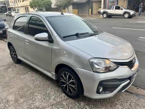 TOYOTA Etios Hatch 1.5 16V 4P FLEX PLATINUM AUTOM�TICO, Foto 2