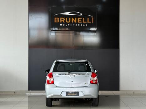TOYOTA Etios Hatch 1.5 16V 4P FLEX XLS AUTOM�TICO, Foto 4