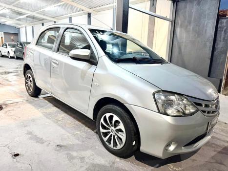 TOYOTA Etios Hatch 1.3 16V 4P FLEX X, Foto 3