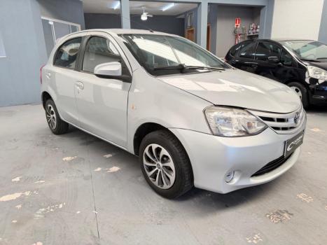 TOYOTA Etios Hatch 1.3 16V 4P FLEX X, Foto 7