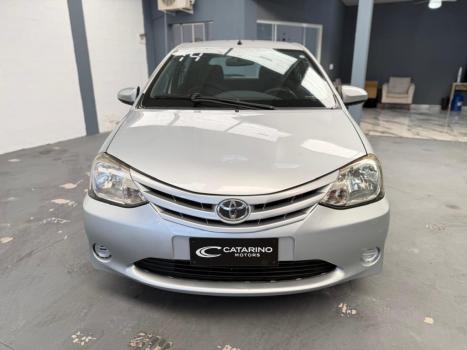 TOYOTA Etios Hatch 1.3 16V 4P FLEX X, Foto 8