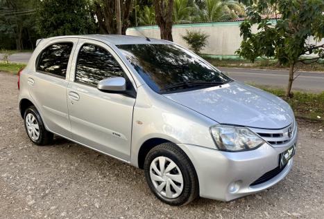 TOYOTA Etios Hatch 1.3 16V 4P FLEX X, Foto 3
