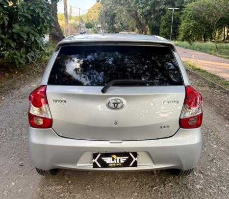 TOYOTA Etios Hatch 1.3 16V 4P FLEX X, Foto 4