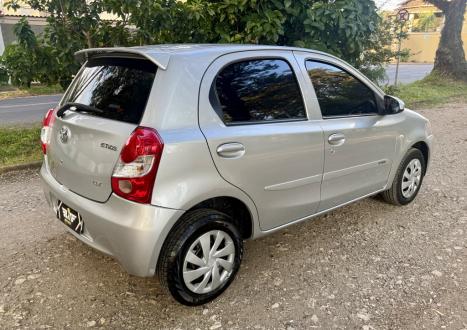 TOYOTA Etios Hatch 1.3 16V 4P FLEX X, Foto 5