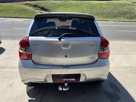 TOYOTA Etios Hatch 1.3 16V 4P FLEX X, Foto 6
