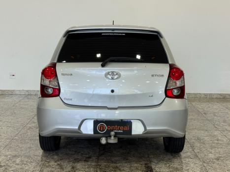 TOYOTA Etios Hatch 1.5 16V 4P FLEX X PLUS AUTOM�TICO, Foto 8