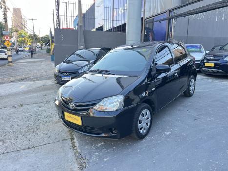 TOYOTA Etios Hatch 1.3 16V 4P FLEX X, Foto 2