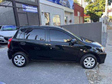 TOYOTA Etios Hatch 1.3 16V 4P FLEX X, Foto 3