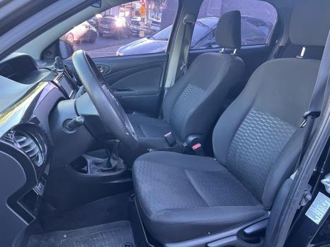 TOYOTA Etios Hatch 1.3 16V 4P FLEX X, Foto 8