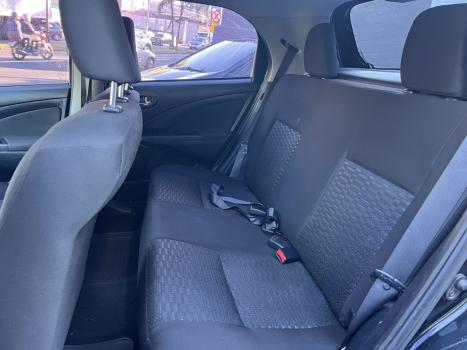 TOYOTA Etios Hatch 1.3 16V 4P FLEX X, Foto 9