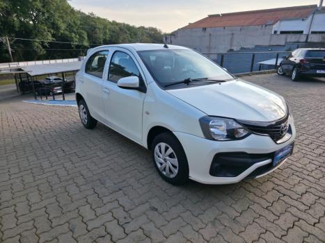 TOYOTA Etios Hatch 1.3 16V 4P FLEX X, Foto 2