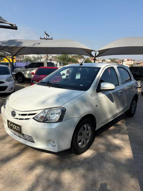TOYOTA Etios Hatch 1.3 16V 4P FLEX X, Foto 2