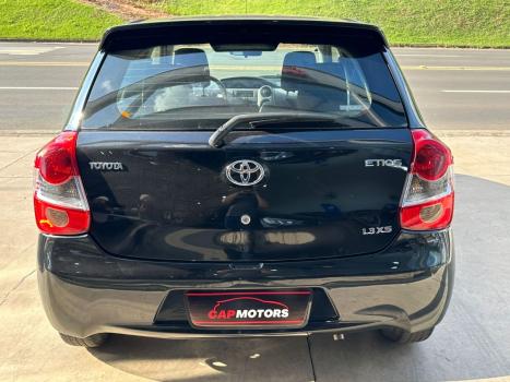 TOYOTA Etios Hatch 1.3 16V 4P FLEX, Foto 3