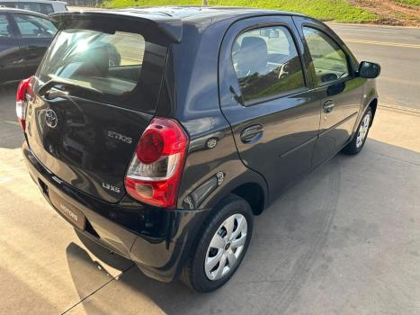 TOYOTA Etios Hatch 1.3 16V 4P FLEX, Foto 4